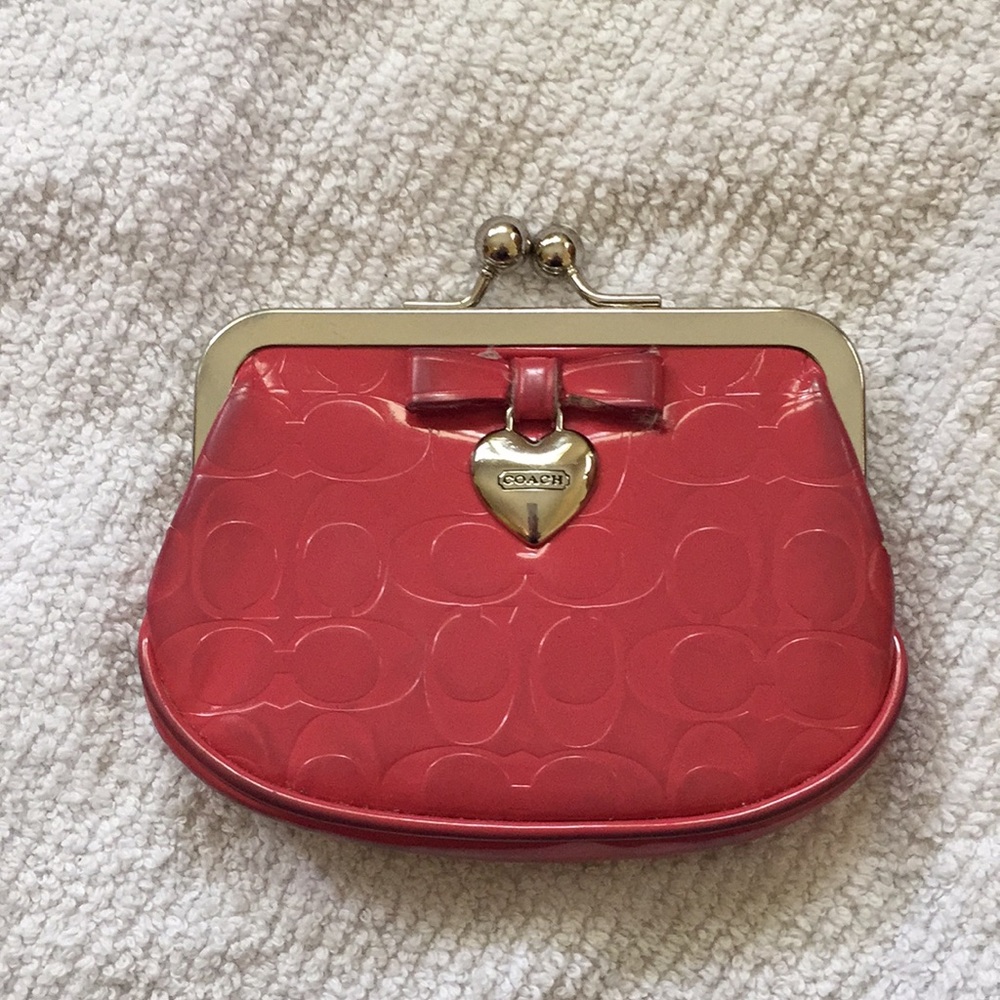 Cute Coach Patent Leather Coin Purse